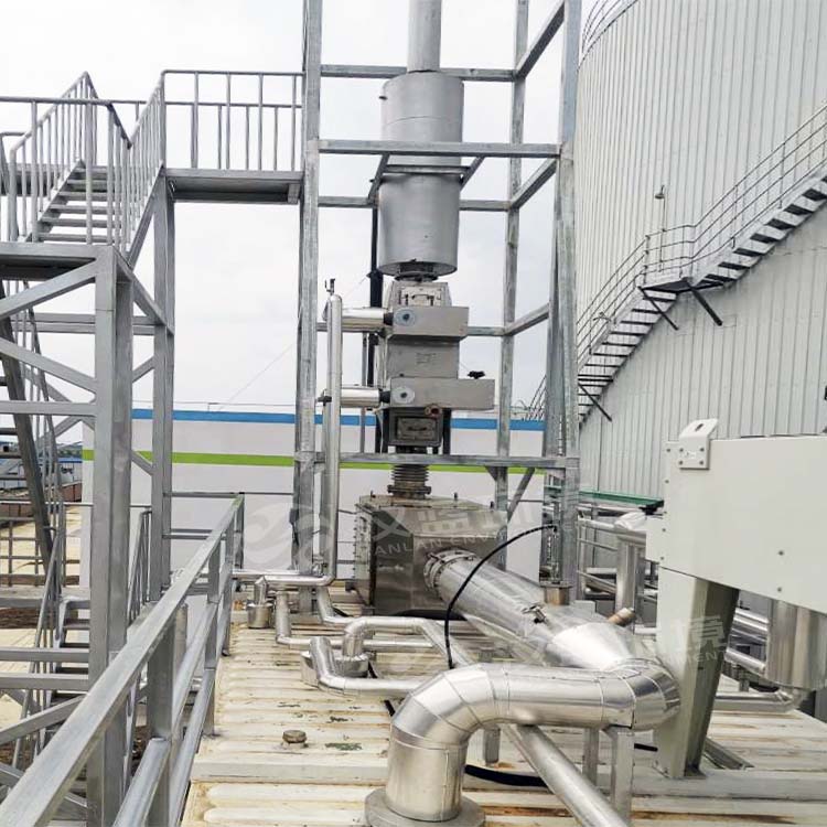 生物發(fā)電配脫硝 共衛(wèi)藍(lán)天空氣新 ——萬純生物質(zhì)沼氣發(fā)電機(jī)組脫硝系統(tǒng)在某地運行 生物發(fā)電配脫硝 共衛(wèi)藍(lán)天空氣新 ——萬純生物質(zhì)沼氣發(fā)電機(jī)組脫硝系統(tǒng)在某地運行